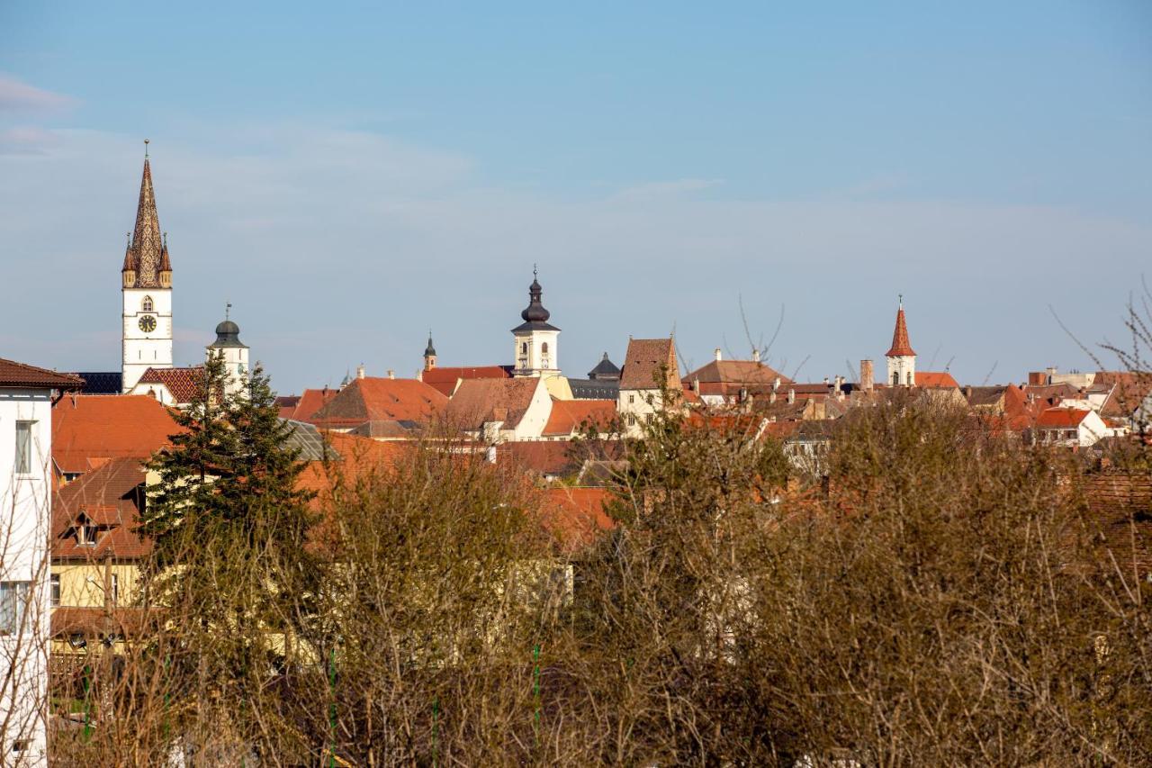 The Views Apartamento Sibiu Exterior foto